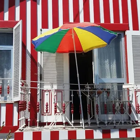 Sea House Nocleg ze śniadaniem 4*